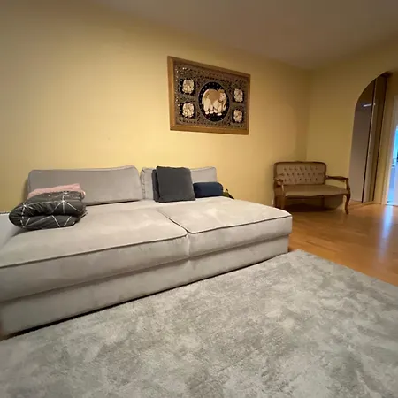 Luxury Service By Chanya Ålesund